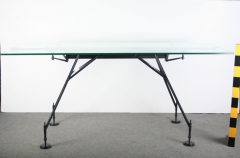 Stůl sklo/kov FLP 01132  1ks  Rozměry: 210x85x90 cm  Týdenní půjčovné: 2.000,- Kč